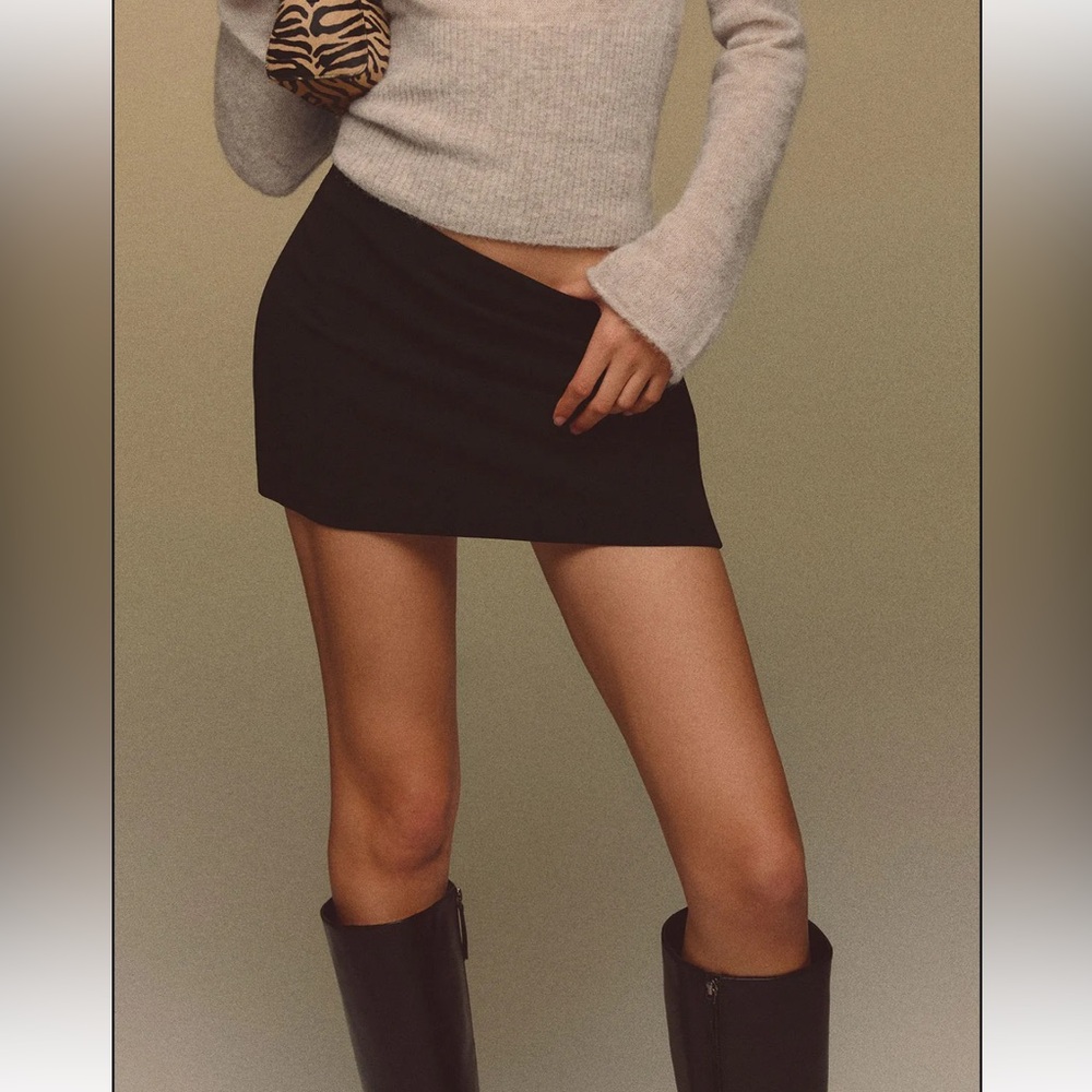 Reformation Black Low Rise Carla Mini Skirt